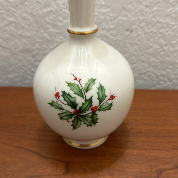 Lenox holiday vase - Picture 2 of 3
